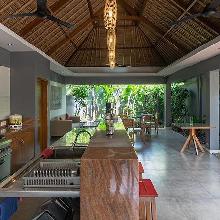 Balinea Holiday Home Seminyak Eksteriør billede