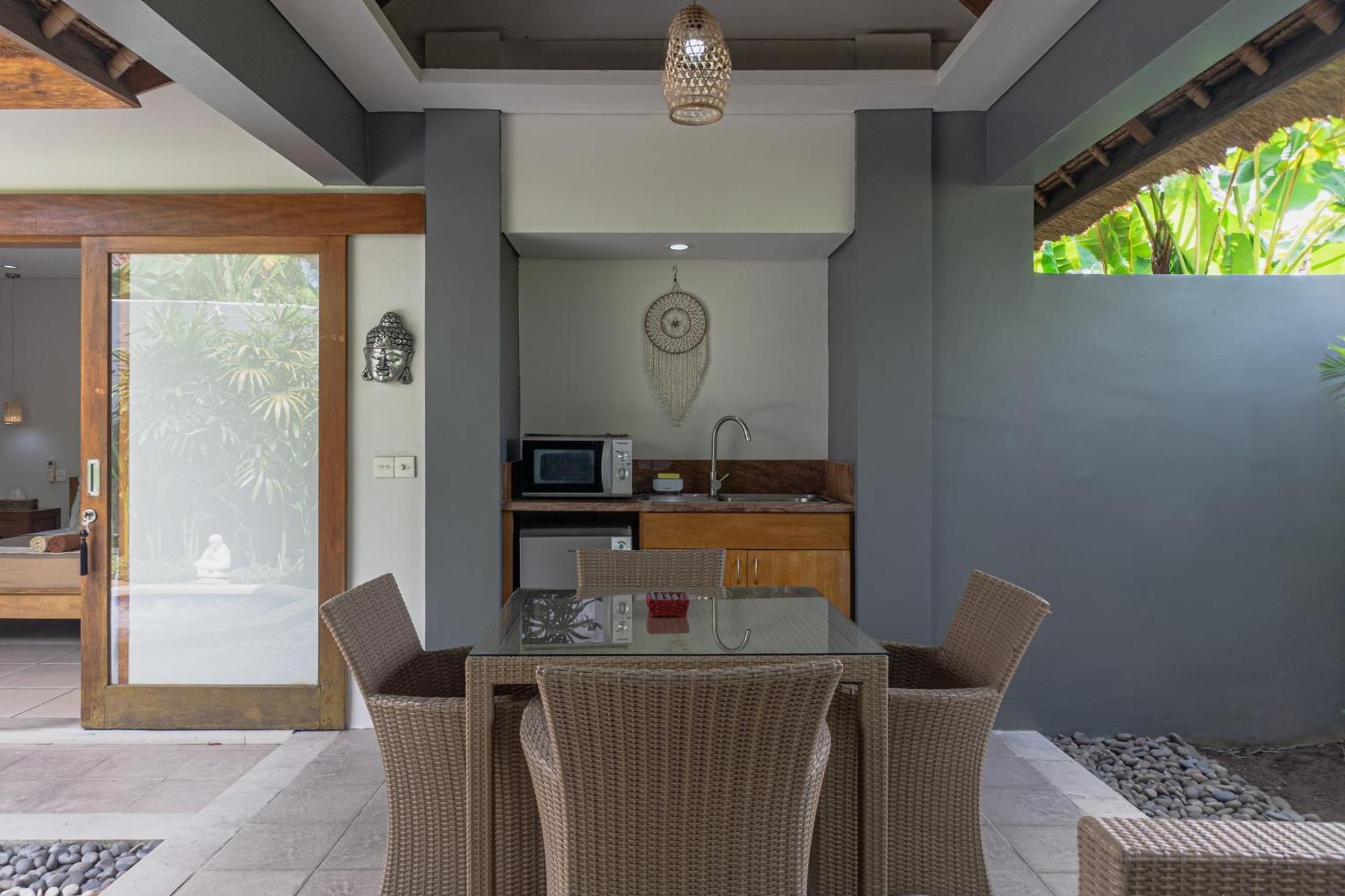 Balinea Holiday Home Seminyak Eksteriør billede