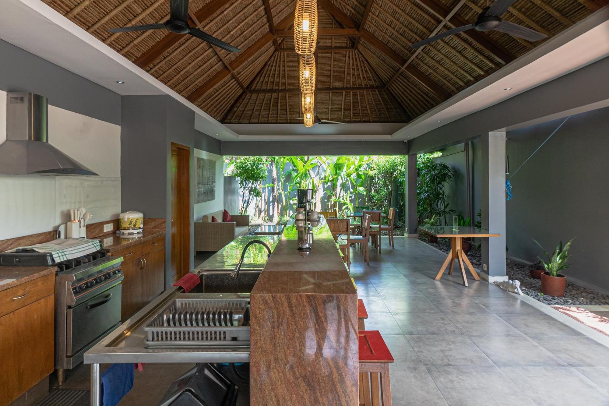 Balinea Holiday Home Seminyak Eksteriør billede