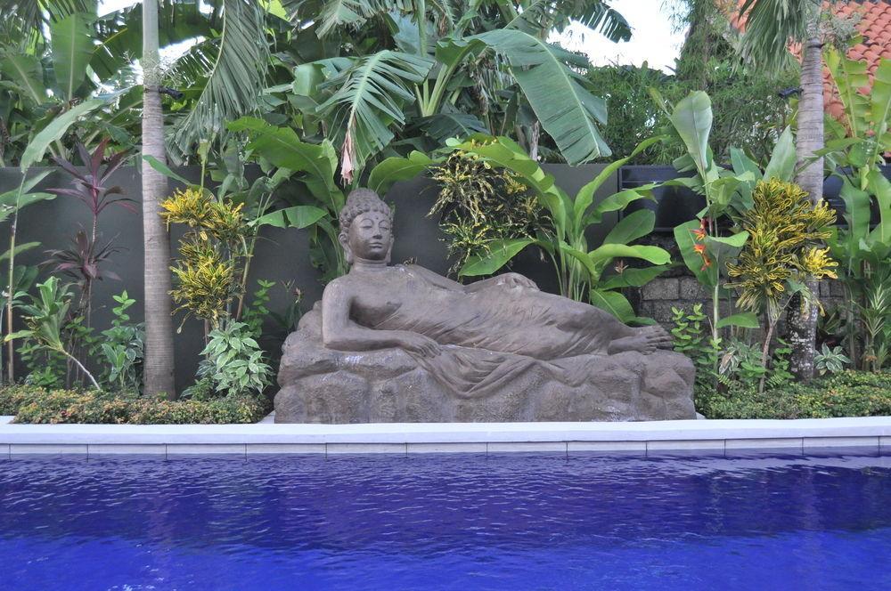 Balinea Holiday Home Seminyak Eksteriør billede