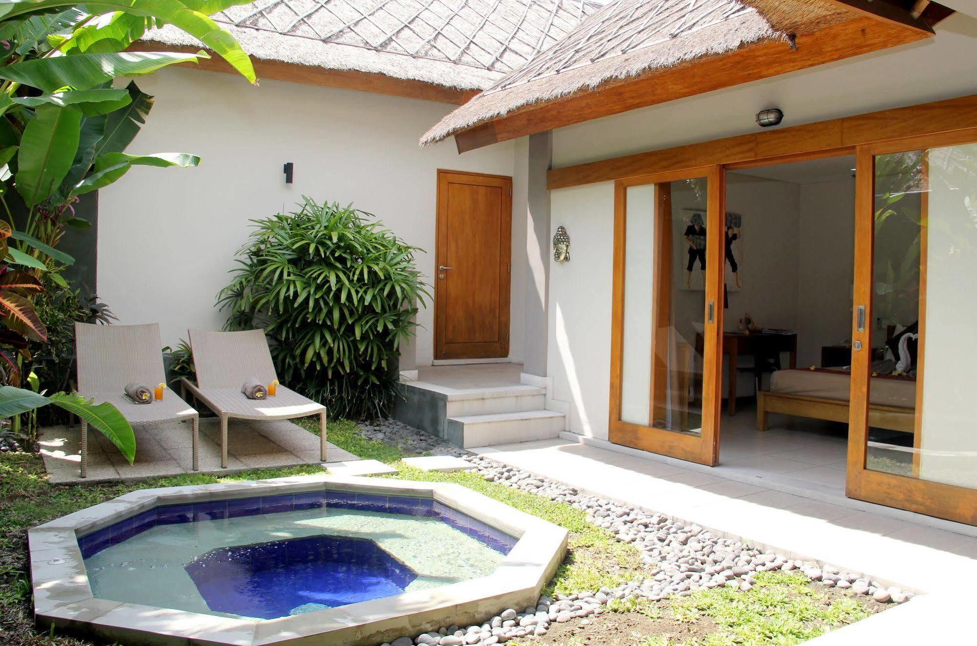 Balinea Holiday Home Seminyak Eksteriør billede