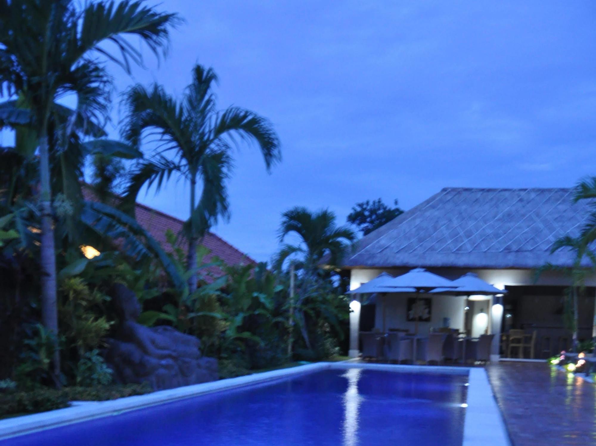 Balinea Holiday Home Seminyak Eksteriør billede